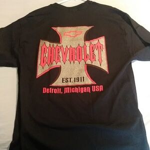 NEW unworn Hanes heavy weight Large Chevrolet maltese cross Tshirt